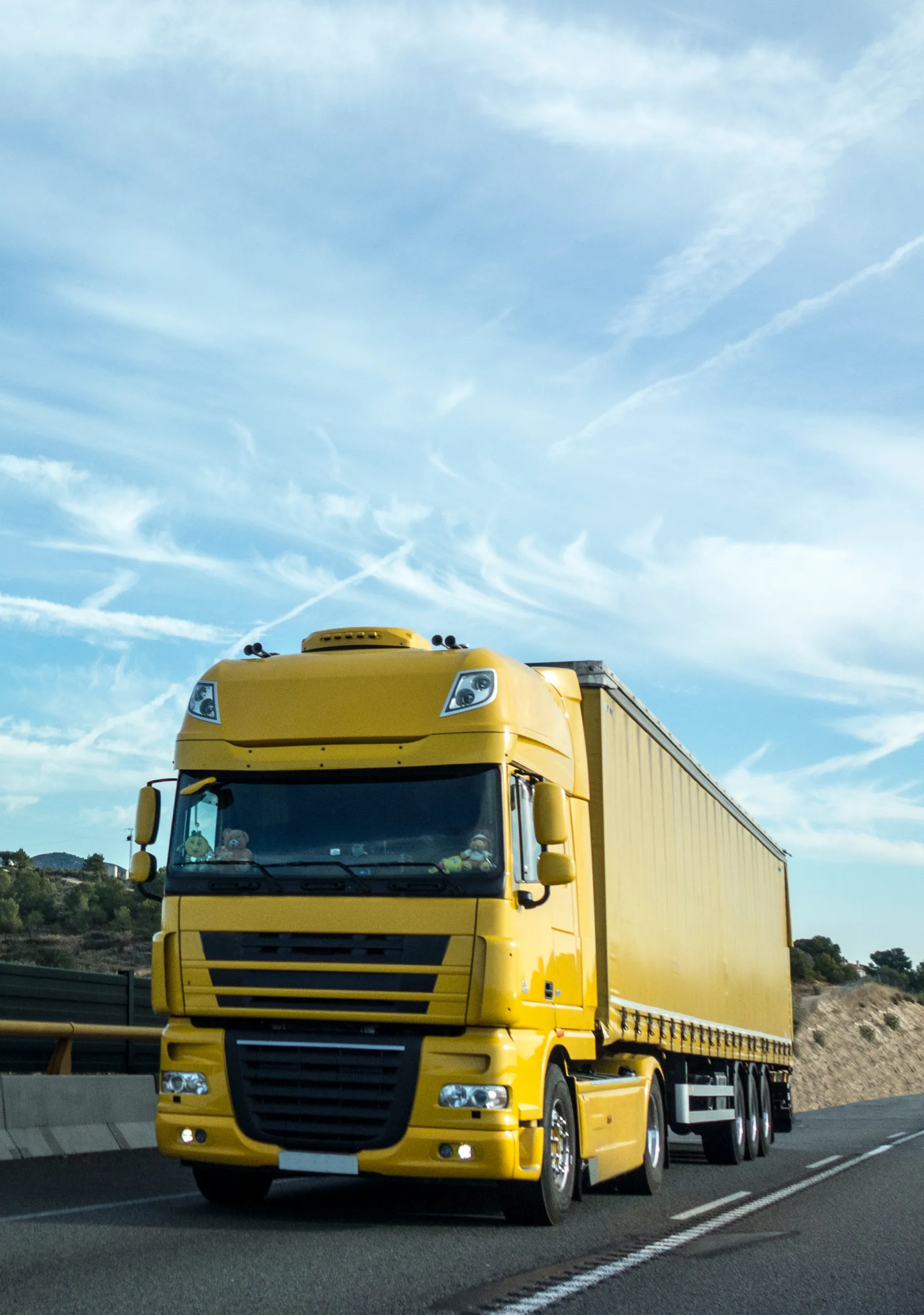 reliable-loyal-truck-drivers-for-logistics